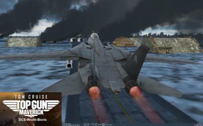 TOP GUN Maverick décollage en F-14 au dessus des réservoirs